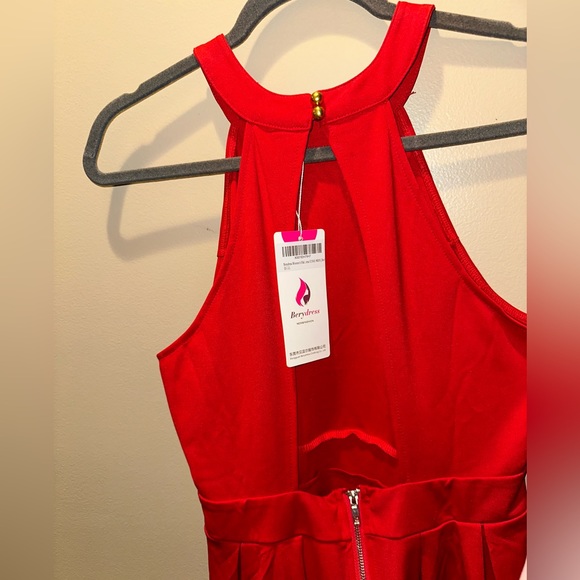 Red Dress - Picture 2 of 3